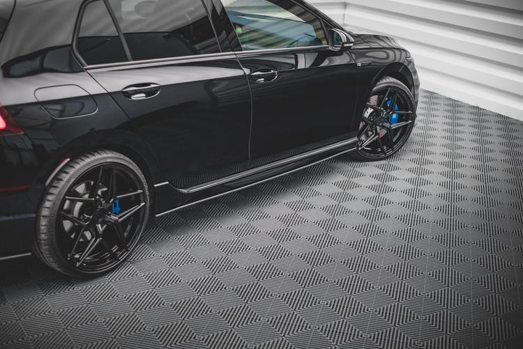 Maxton Design Sivuhelmat Street Pro VW Golf R MK8