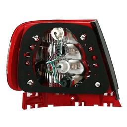 Baklampor röd klara Audi A4