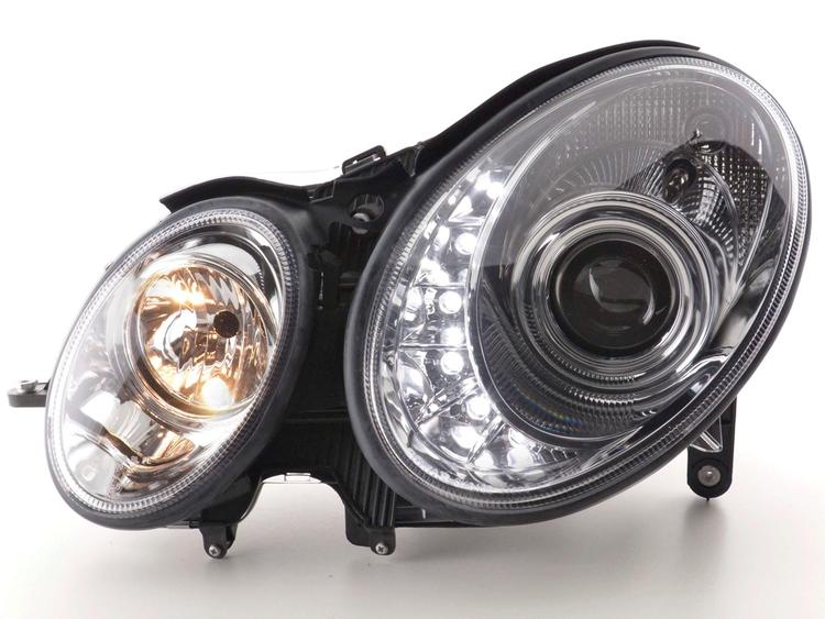 Lyskaster Krom Mercedes W211