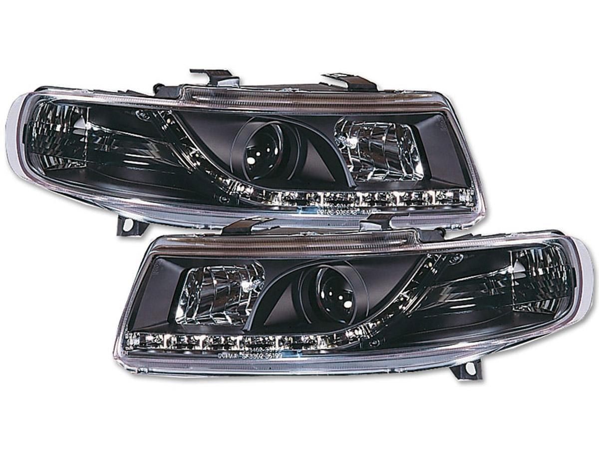 Devil Eyes Musta Seat Leon 1M