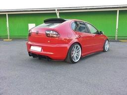 Blanksvart bakre diffusor Seat Leon Mk1 Cupra