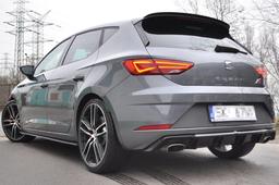 Blanksvart bakre diffusor V1 Seat Leon mk3 Cupra (FL) Hatchback