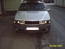 Ajovalot Mustat vilkuilla Volvo