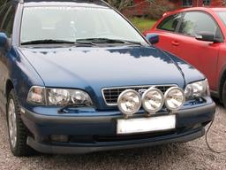 Black Rim Package Headlights Indicators that fits Volvo