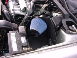 Sportluftfilter Med Avskärmning som passar Volvo