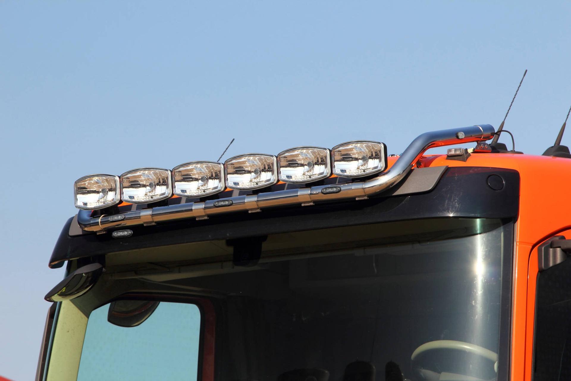 Takbåge Max (Med Infällda LED-Dioder) som passar Volvo FH 13+ FH4 FH5 Globetrotter lågt tak