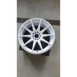 Japan Racing JR11 Vit 8,5x18 * ET35 * 5x108