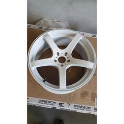 Japan Racing JR32 Vit 8,5x18 * ET35 * 5x108