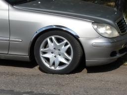 Fender chrome lists Mercedes S-Class W220