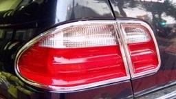 Chrome edge lists to tail lights- Mercedes Benz W210