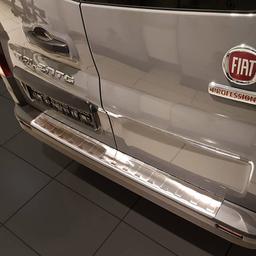 Takapuskurin suojapelti harjattu teräs till Renault Trafic