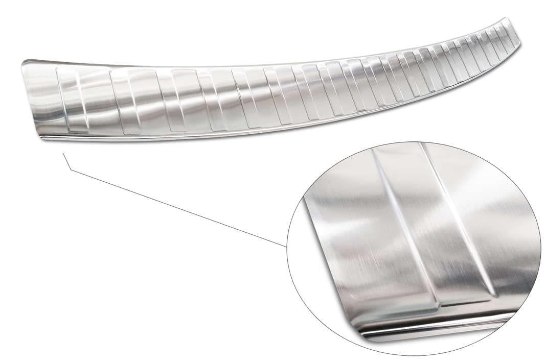 Rear bumper protector Toyota RAV4 III FL