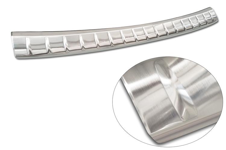 TakaTakapuskurin suojapelti harjattu BMW 2-serie Active Tourer