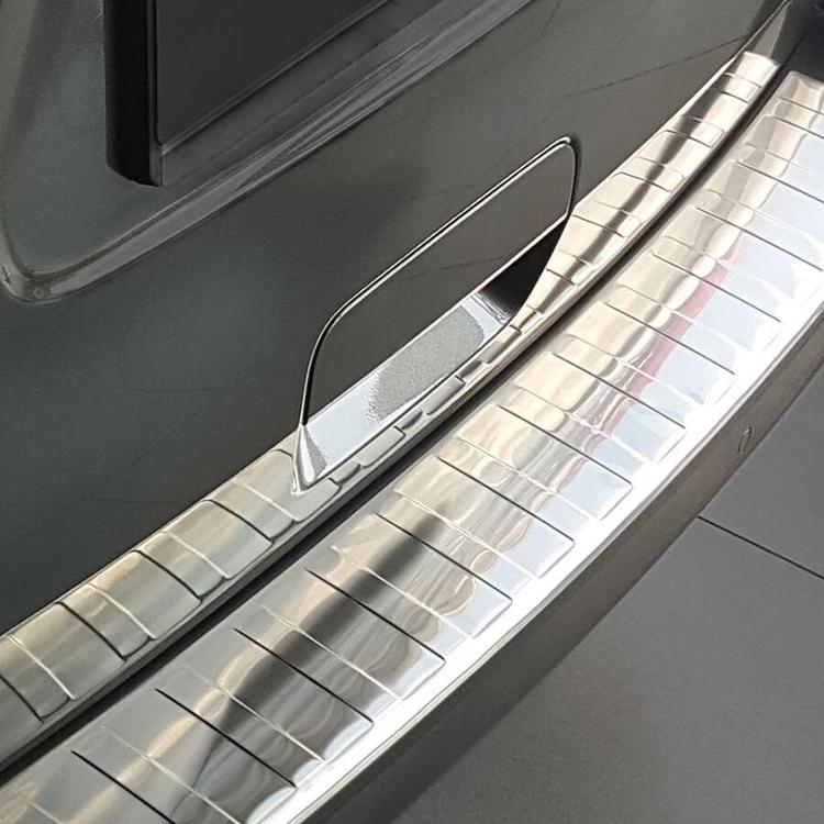 Takapuskurin suojapelti harjattu teräs till Toyota Proace Verso