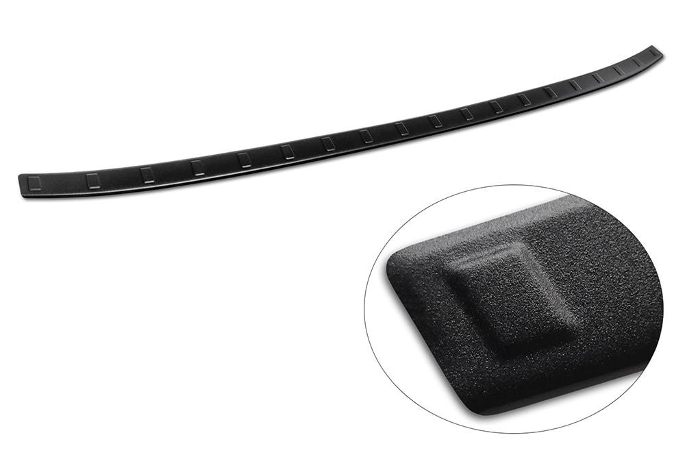 Takapuskurin suojapelti musta harjattu teräs till Mazda CX-30