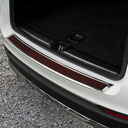 Lastskydd krom och kolfiber med röda detaljer till Mercedes GLC 5D