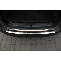 Lastskydd borstat stål och kolfiber med röda detaljer till BMW F11 Touring