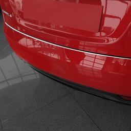 Lastskydd krom och kolfiber med röda detaljer till Tesla Model S