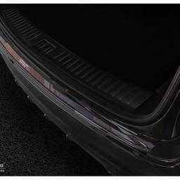 Lastskydd röd/kolfiber till Porsche Cayenne