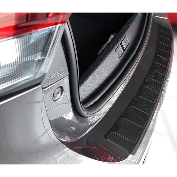 TakaTakapuskurin suojapelti musta harjattu teräsOpel Corsa F Hatchback