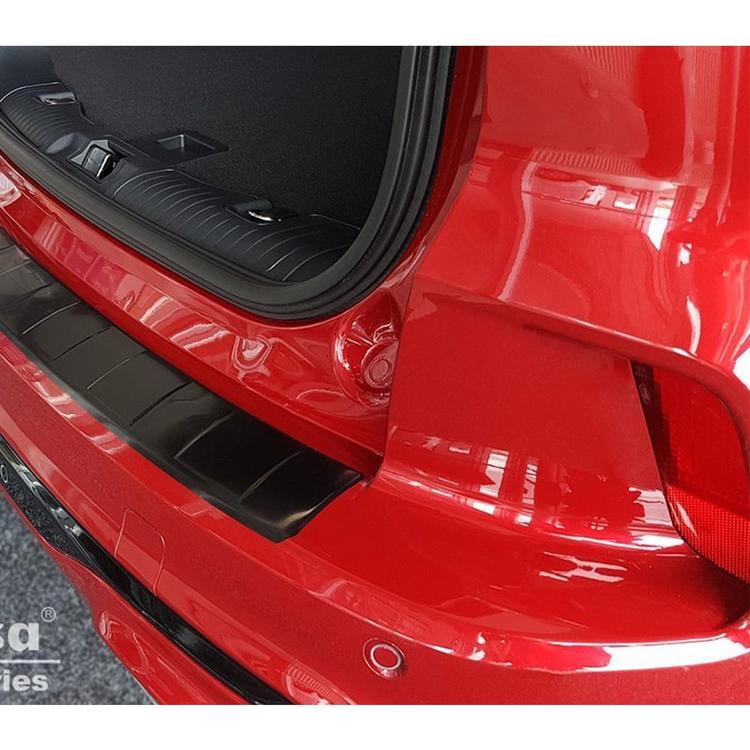 TakaTakapuskurin suojapelti musta harjattu teräsFord Kuga