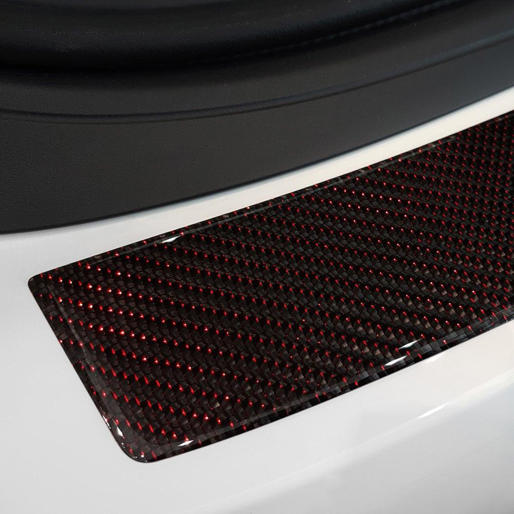 Lastskydd kolfiber med röda detaljer till BMW F36 4D