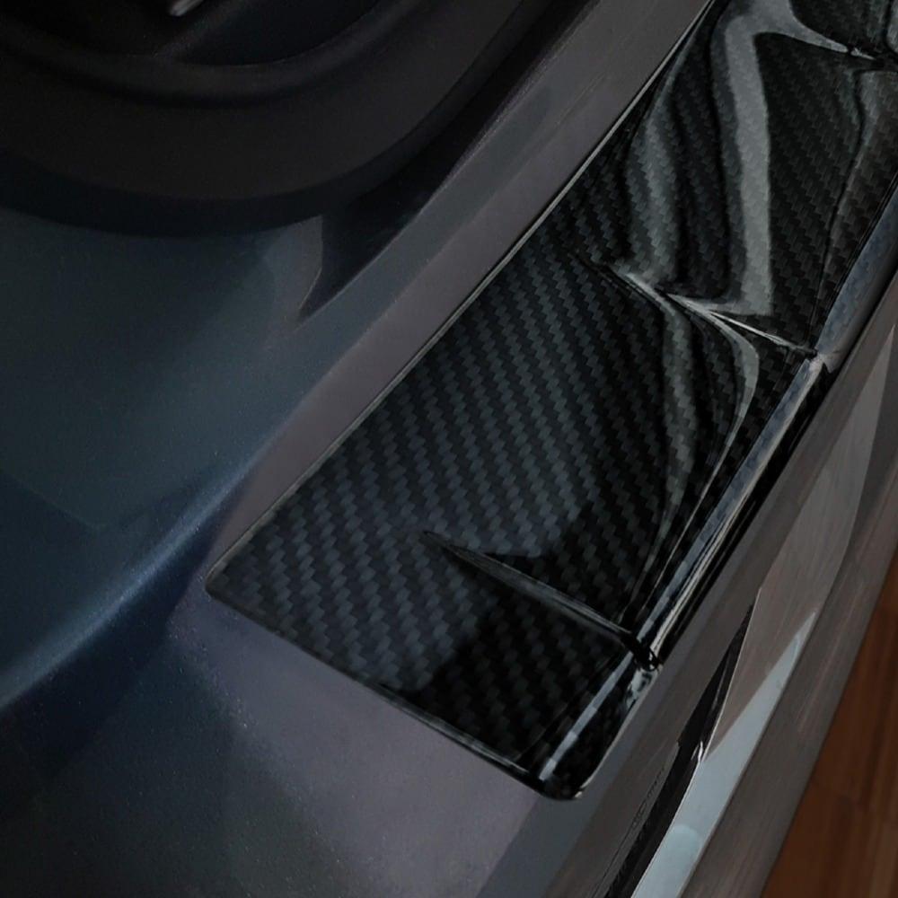 Takapuskurin suojapelti hiilikuitu till Volvo XC60