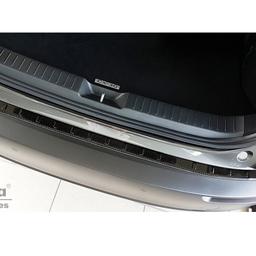 Lastskydd kolfiber till Mazda CX-30