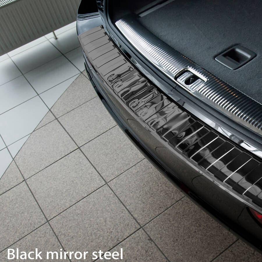 Takapuskurin suojapelti kiiltävän musta teräs Audi Q5