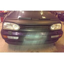 Embleetön etumaski VW Golf 3