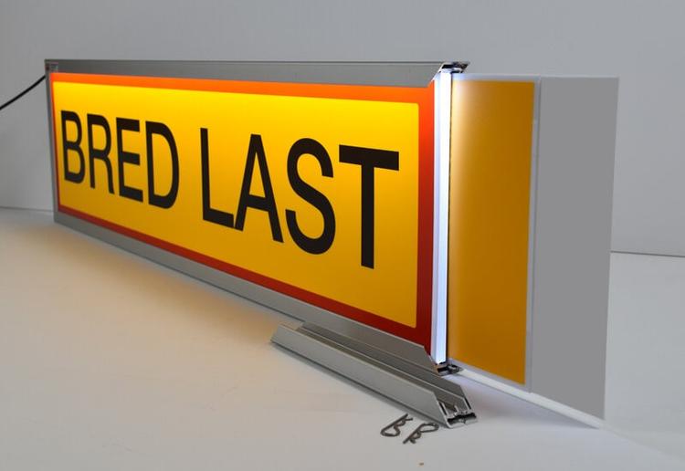 Diodskylt med 3 olika frontskyltar 26x97 cm