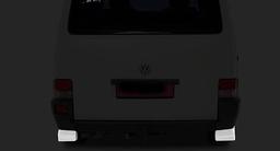 Spoileri taakse kulmalaatikot Transporter T4