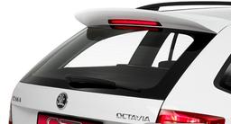 Takasiipi Skoda Octavia Kombi