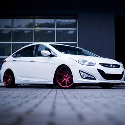 Monterade Fälgar JR21 Candyred Hyundai i40