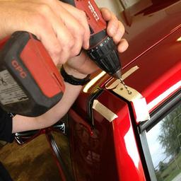 Kolfibervinge med bromsljus som passar Volvo 745 / 945 / V90