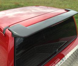 Kolfibervinge med bromsljus som passar Volvo 745 / 945 / V90