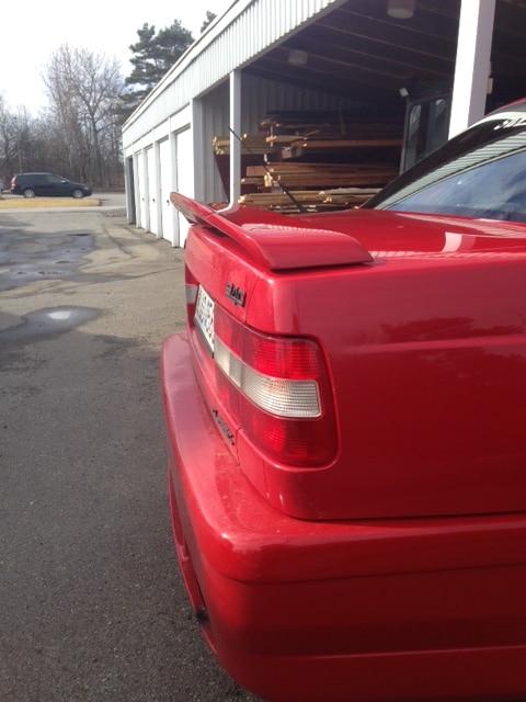 R Look Spoiler der passer til Volvo 850