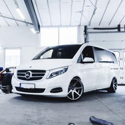 Monterade Fälgar JR20 Hyperblack Mercedes V-Klass