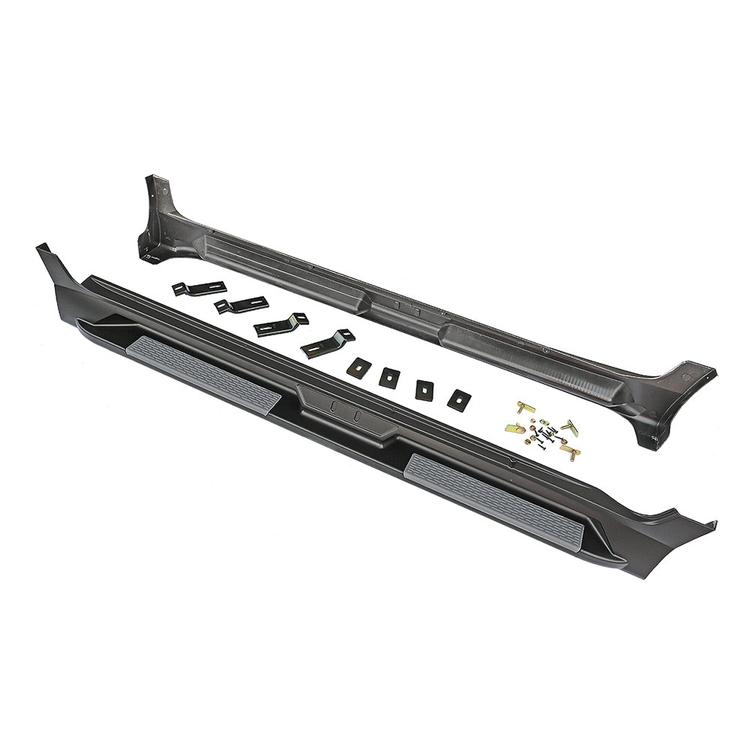 Sidesteps Kia Sportage