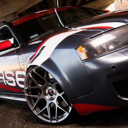 Japan Racing JR18 Hyper Black