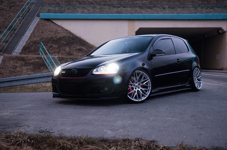 Styling and accessories for the VW Golf 5