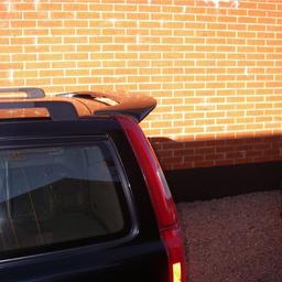 Kolfibervinge som passar Volvo V70N