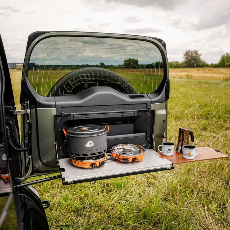 Nedfällbart bakluckebord BISON GEAR Defender L663 2019–>