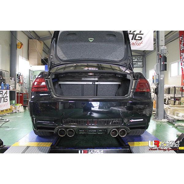 Bakre övre fjäderbensstag 2-punkts BMW E92 2006–2013