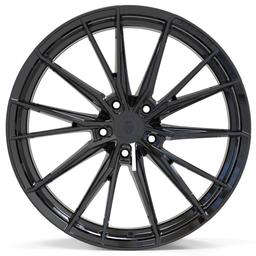 Imaz Wheels FF4 Sort aluminiumsfælge monteret på bil i en stemningsfuld omgivelse
