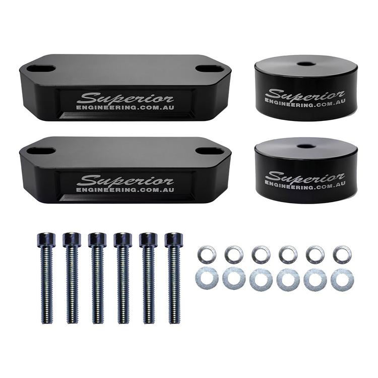 Främre genomslagsstopp förlängningar 25 mm Superior Engineering för Toyota Land Cruiser 70 Series 2084-2022 m.fl.