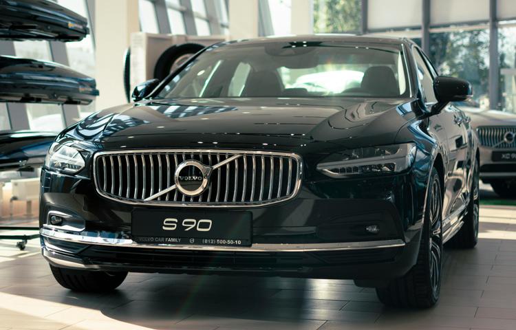 S90