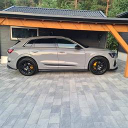 Maxton Design Sideskjørt Audi E-tron S-line