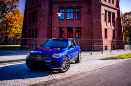 Concaver CVR4 Silver alloy wheel mounted on car in an atmospheric setting