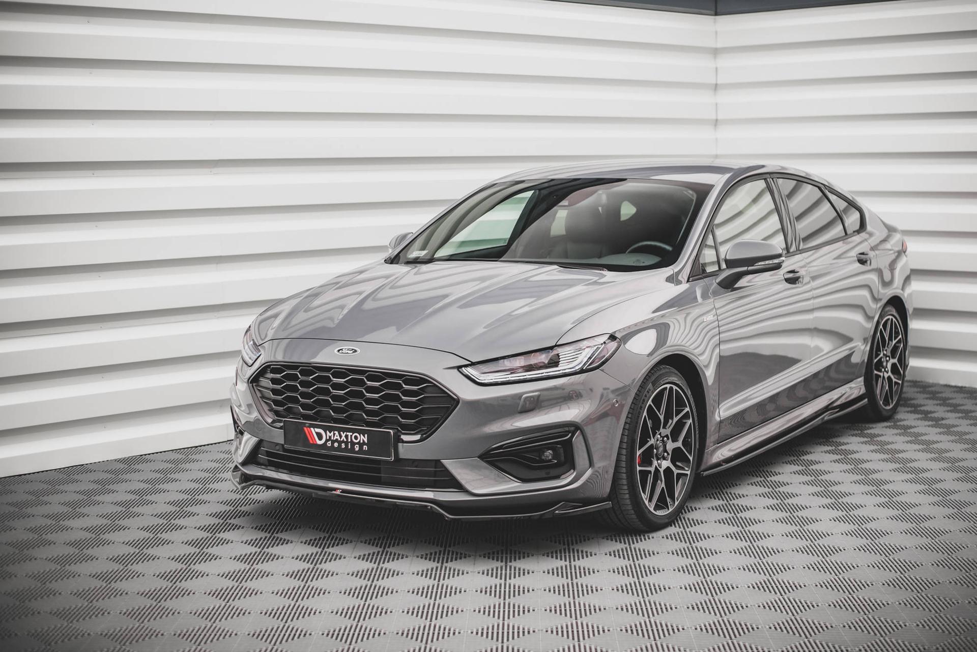 Maxton Design Kuppispoileri V.1 Ford Mondeo St-line MK5 Facelift
